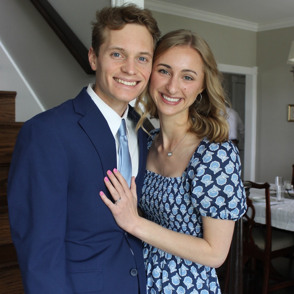 Meet your Posher, Elise